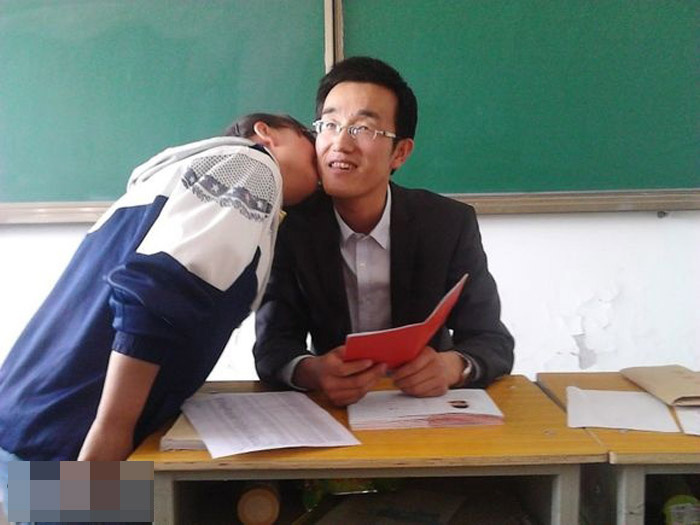 Японский учитель эффектно трахает студентку Runa Mitsuki на пересдаче