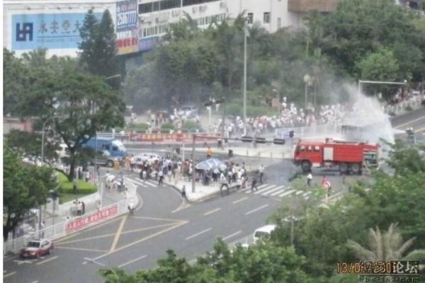 Shenzhen Bus Bursts Into Flames Days After Chengdu Fire - Chinasmack