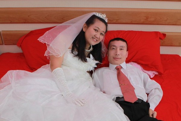 Malaysian Woman Marries Paralyzed Chinese Man Reactions Chinasmack